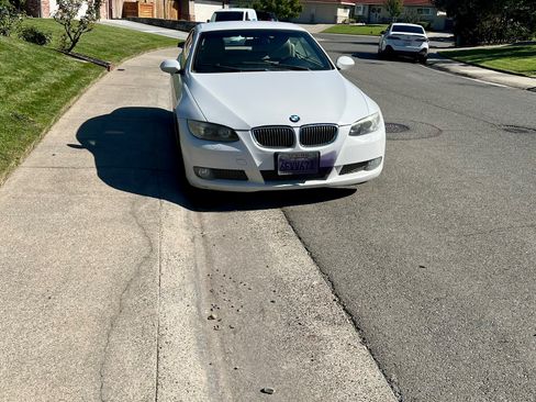 Used 2008 BMW 335i Convertible image 1