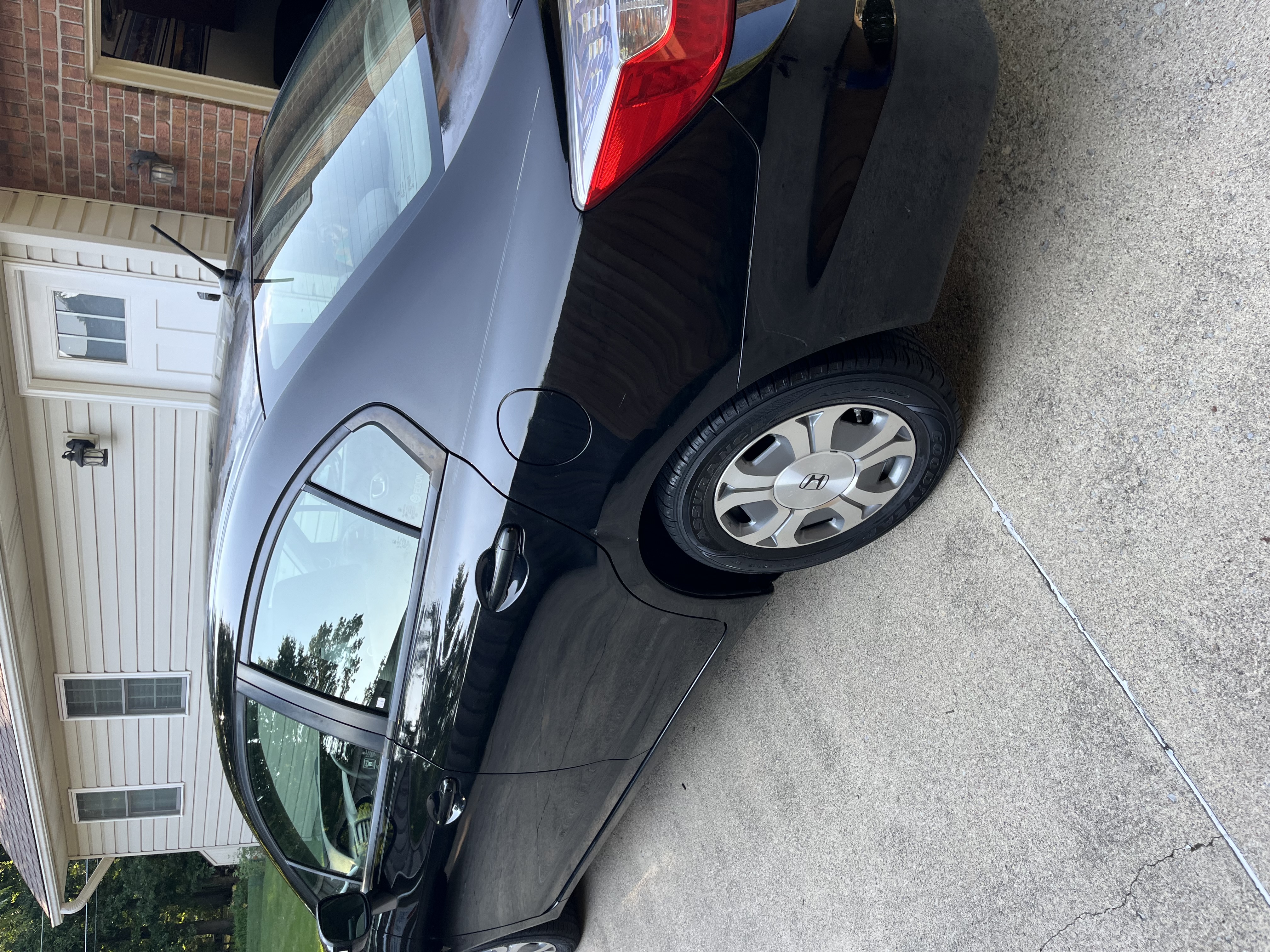 Used 2012 Honda Civic Hybrid Sedan image 5