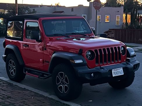 Used 2020 Jeep Wrangler Sport image 4