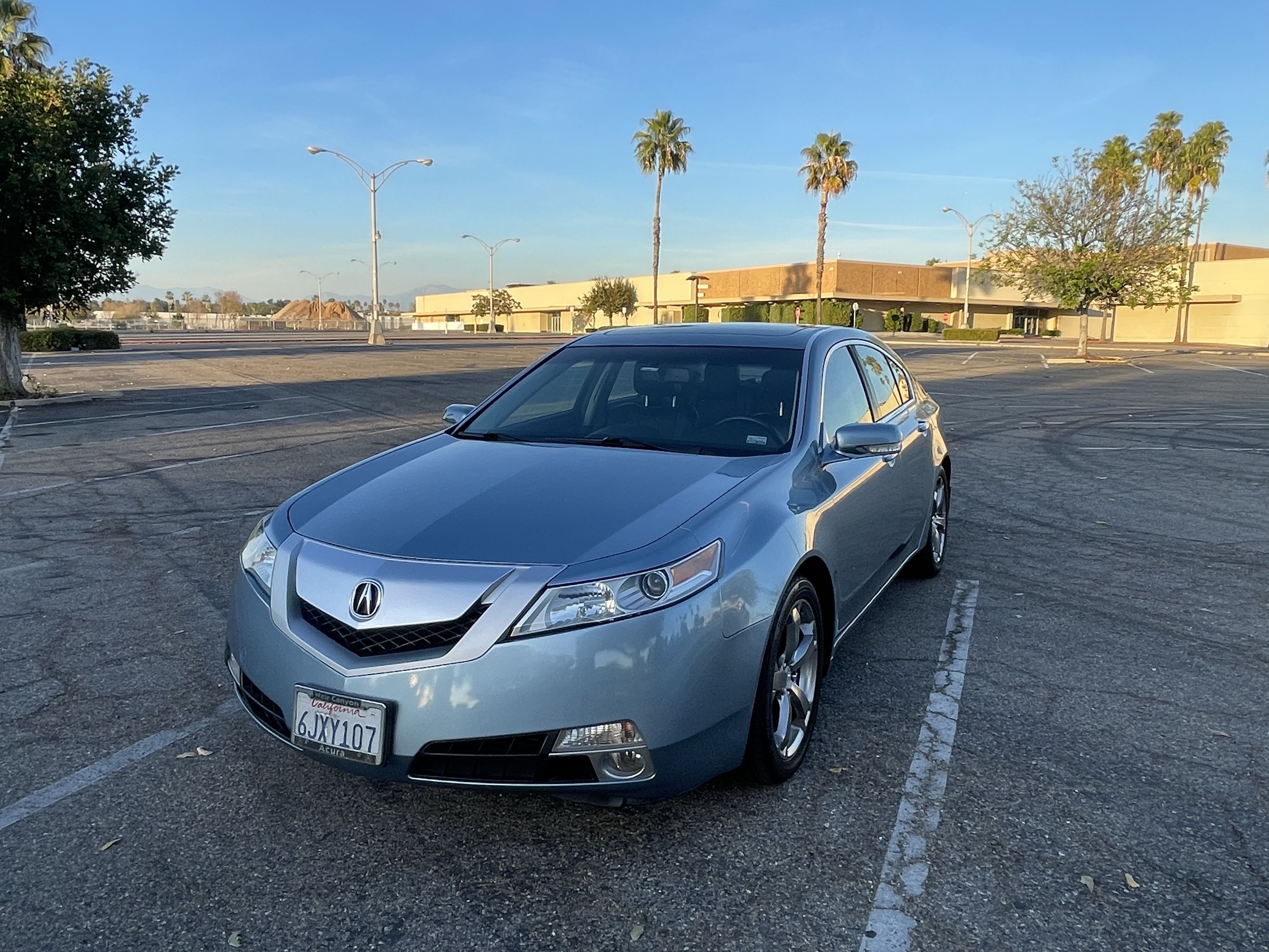 Used 2009 Acura TL SH-AWD image 4
