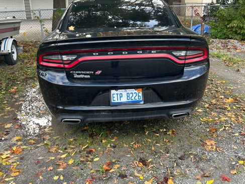 Used 2017 Dodge Charger R/T RWD image 6