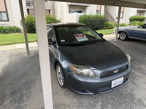 Used 2010 Scion tC image 4