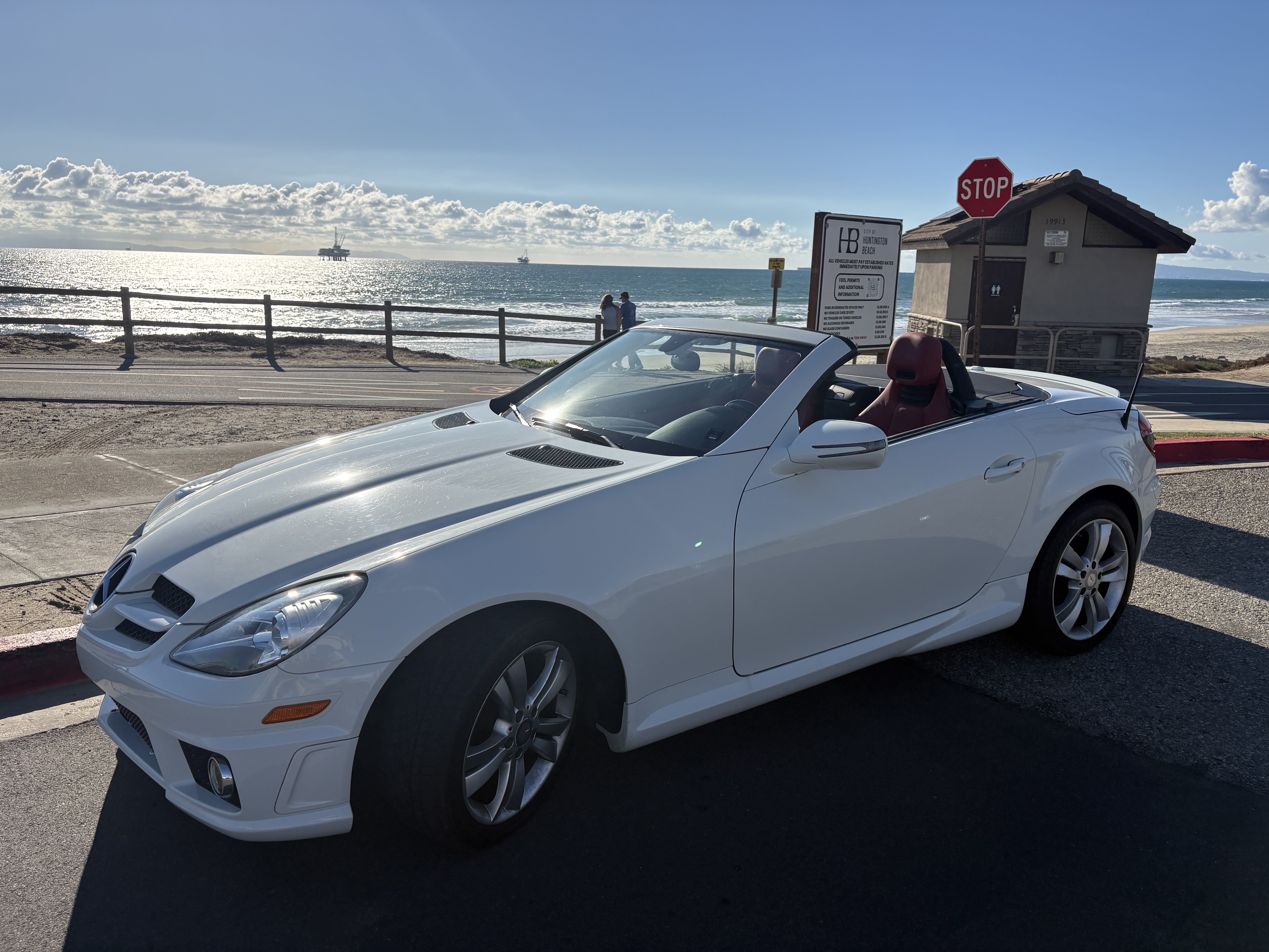 Used 2011 Mercedes-Benz SLK 300 image 1