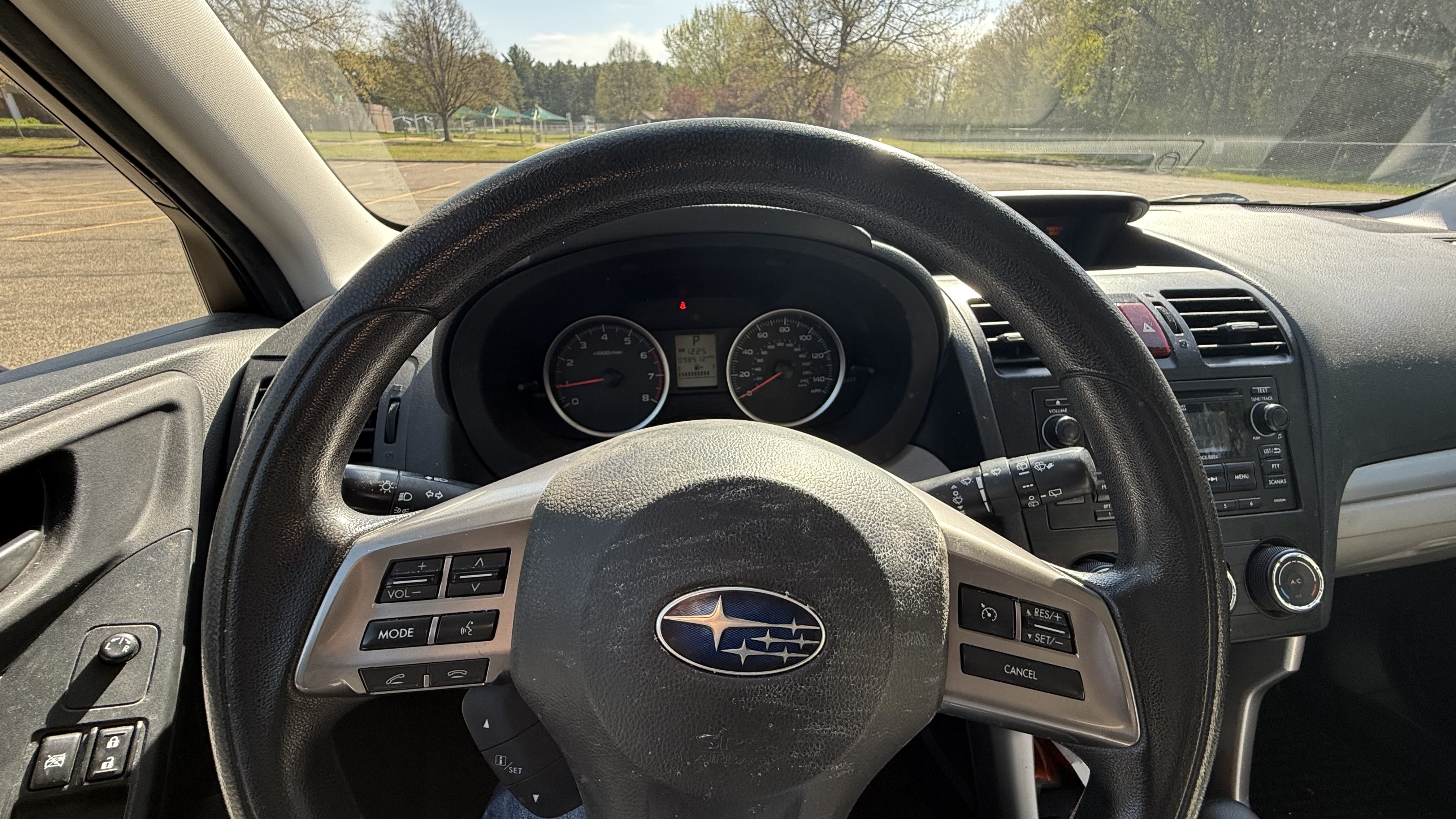 Used 2014 Subaru Forester 2.5i Premium w/ All-Weather Package AWD/4WD image 9