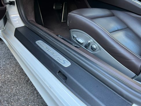 Used 2017 Porsche 911 Carrera 4S image 24