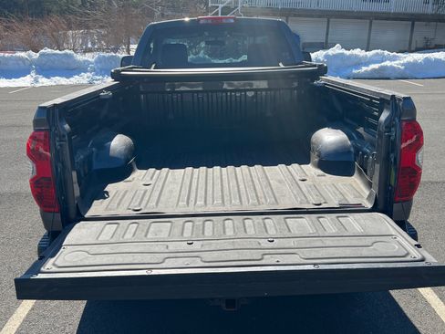 Used 2015 Toyota Tundra SR image 10