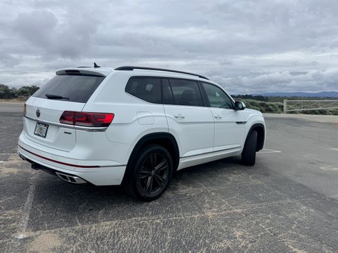 Used 2021 Volkswagen Atlas SE w/ Panoramic Sunroof Package AWD/4WD image 4