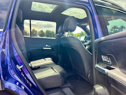 Used 2020 Mercedes-Benz GLB 250 image 4