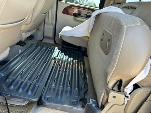 Used 2006 Ford F350 Lariat AWD/4WD image 11