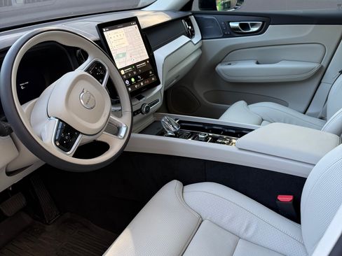 Used 2026 Volvo XC60 T8 Ultra w/ Protection Package Premier image 6