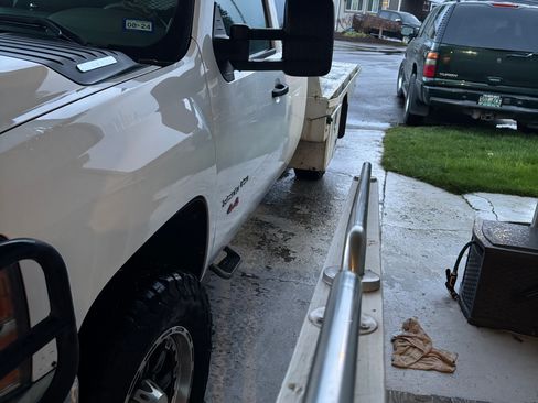 Used 2011 Chevrolet Silverado 3500 W/T image 2