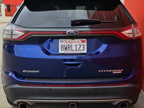 Used 2015 Ford Edge Titanium w/ Equipment Group 302A FWD image 5