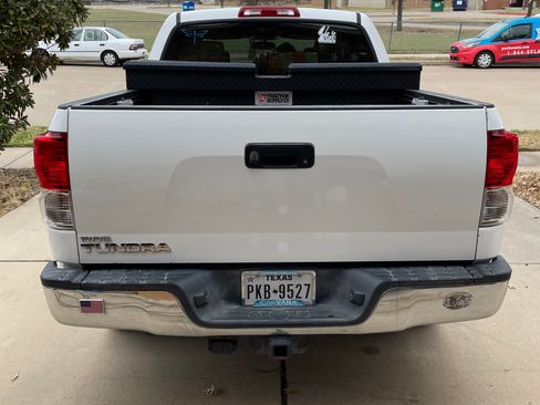 Used 2013 Toyota Tundra 2WD CrewMax w/ SR5 Pkg image 6