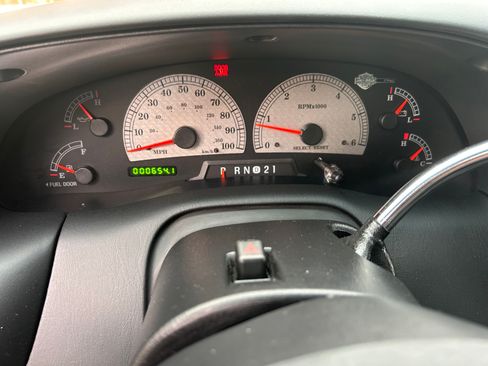 Used 2000 Ford F150 Harley-Davidson RWD image 14