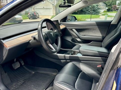 Used 2020 Tesla Model 3 Long Range AWD/4WD image 8