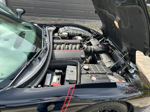 Used 2004 Chevrolet Corvette Coupe w/ Preferred Equipment Group image 8