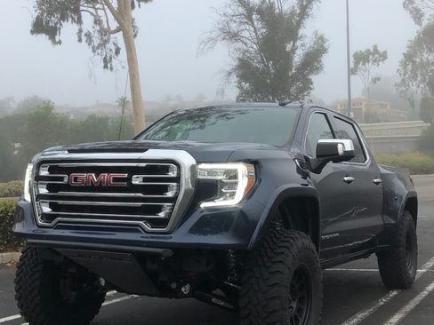 Used 2021 GMC Sierra 1500 SLT w/ SLT Premium Plus Package AWD/4WD image 1