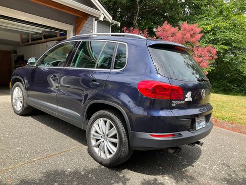 Used 2016 Volkswagen Tiguan SE AWD/4WD image 9
