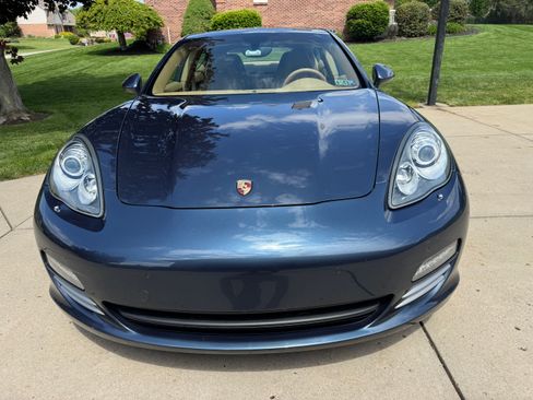 Used 2012 Porsche Panamera 4 image 4