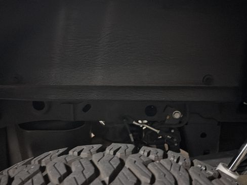 Used 2021 Ford F150 Lariat w/ Equipment Group 502A High image 13