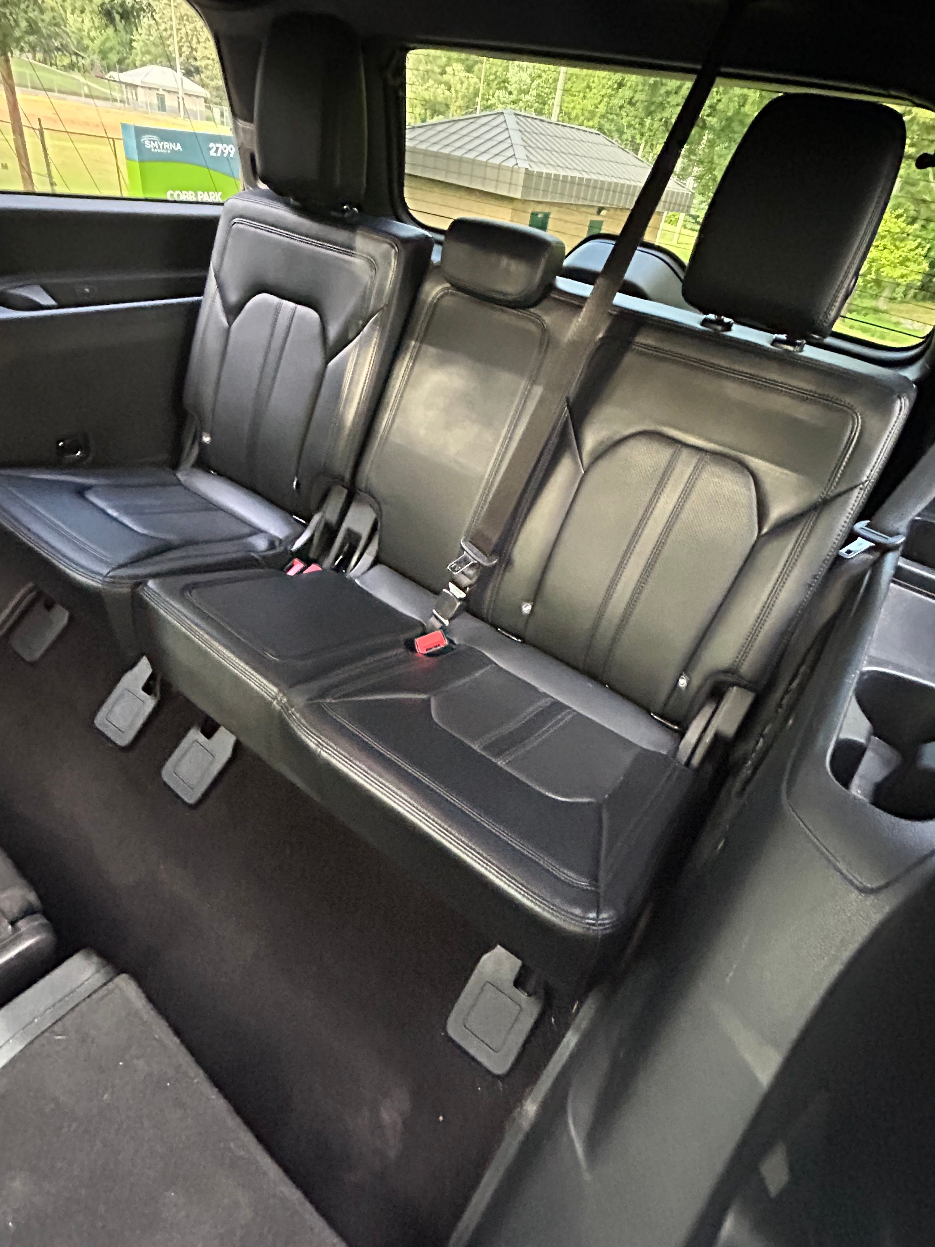 Used 2019 Ford Expedition Limited RWD image 12