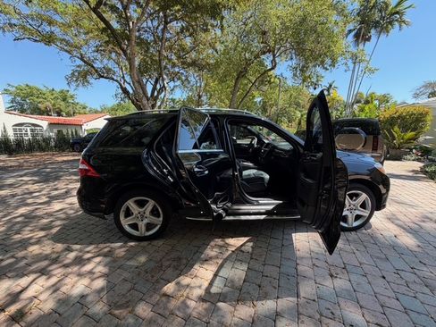 Used 2015 Mercedes-Benz ML 400 4MATIC image 6