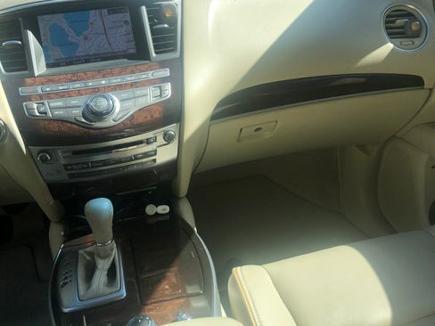 Used 2013 INFINITI JX35 35 Sport Utility 4D w/ Premium Pkg image 24