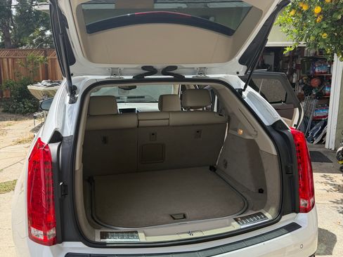 Used 2015 Cadillac SRX Luxury w/ Driver Awareness Package FWD image 6