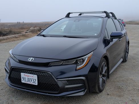Used 2020 Toyota Corolla SE FWD image 1