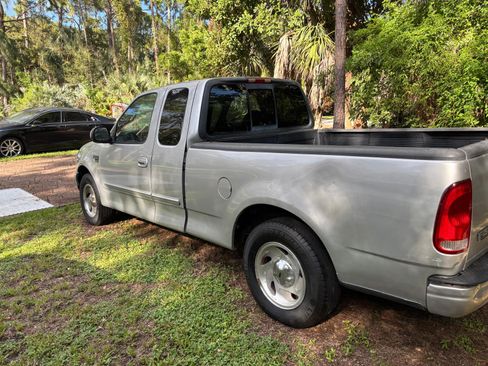 Used 2000 Ford F150 Long Bed 4D image 2