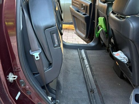 Used 2010 Honda Ridgeline RTL image 6