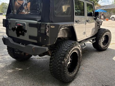 Used 2014 Jeep Wrangler Unlimited Sport w/ Connectivity Group image 4