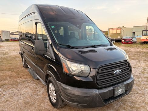Used 2015 Ford Transit 350 XL image 5