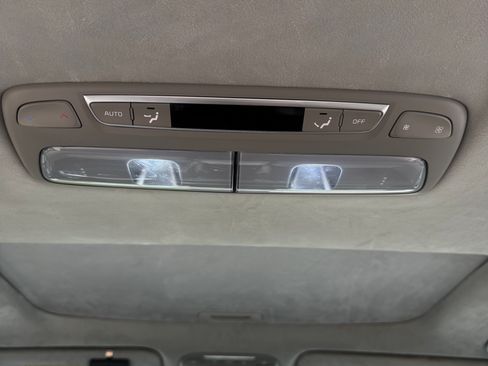 Used 2022 Kia Telluride SX w/ SX Prestige Package image 32