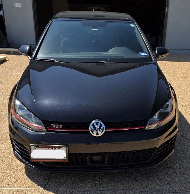 Used 2017 Volkswagen GTI Autobahn FWD image 4