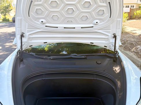 Used 2018 Tesla Model 3 Mid Range RWD image 15
