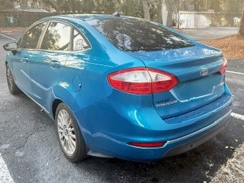 Used 2014 Ford Fiesta Titanium image 5