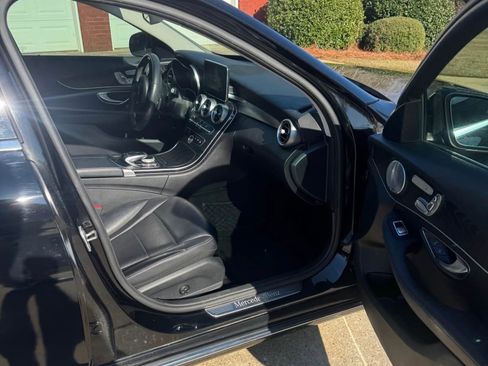 Used 2017 Mercedes-Benz C 300 Sedan image 8