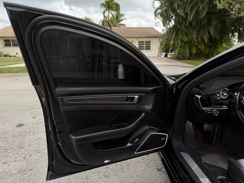 Used 2018 Porsche Panamera Turbo w/ Sport Package image 13