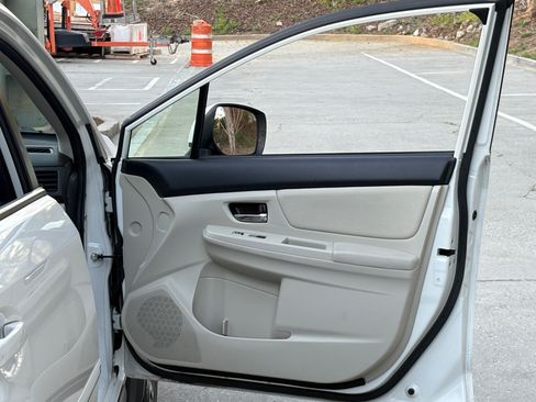 Used 2013 Subaru Crosstrek 2.0i Premium image 26