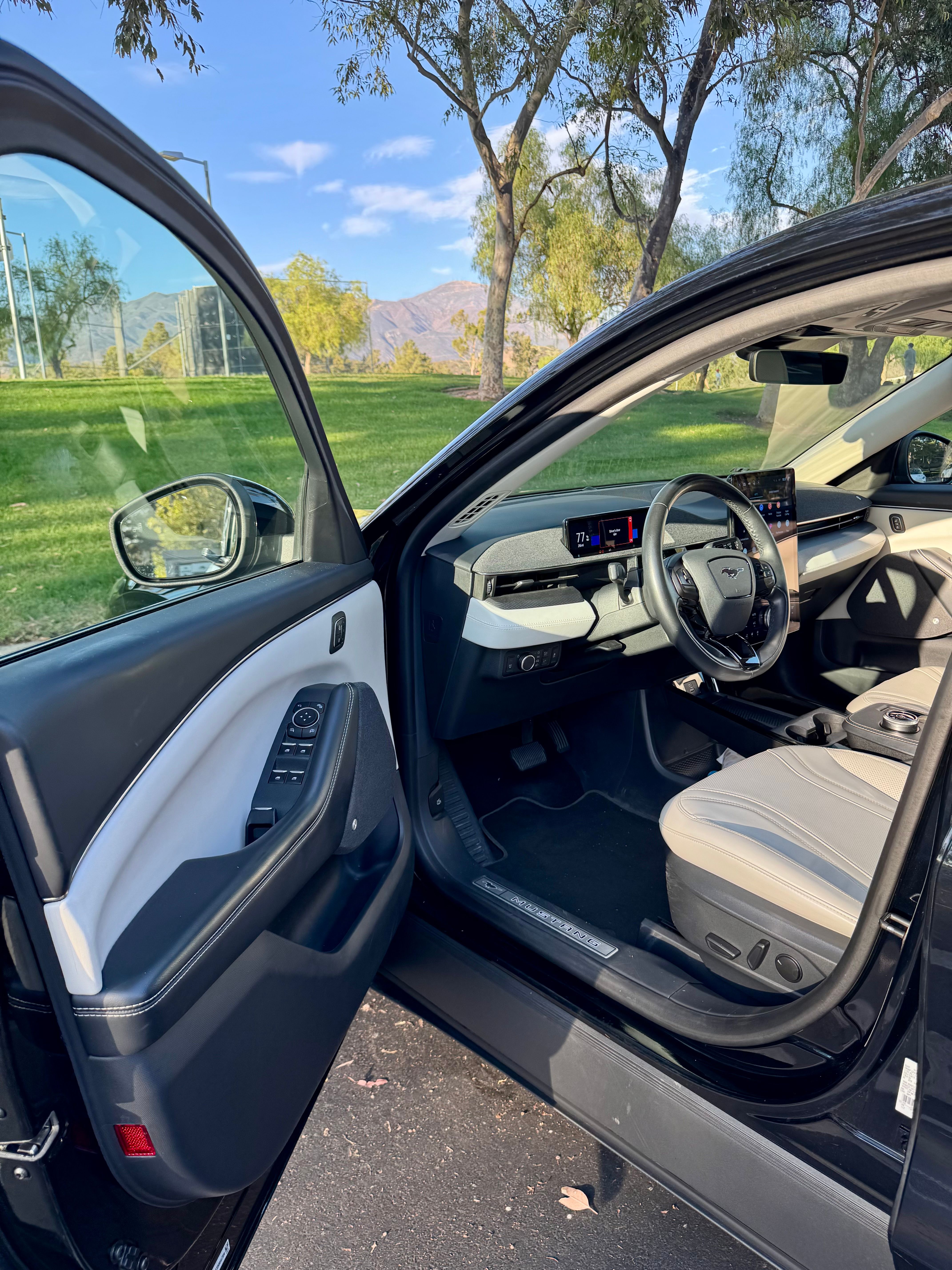 Used 2022 Ford Mustang Mach-E Premium RWD image 5