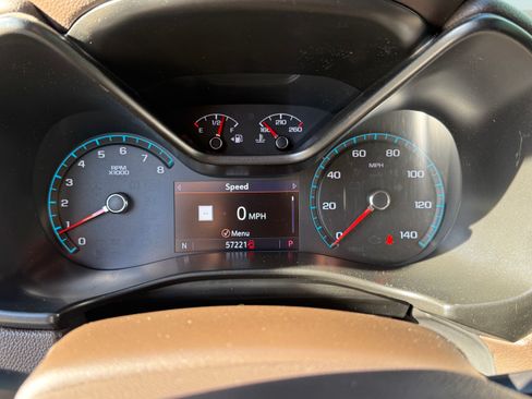 Used 2021 GMC Canyon Denali image 8