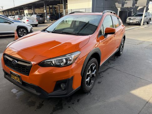 Used 2018 Subaru Crosstrek 2.0i Premium image 4