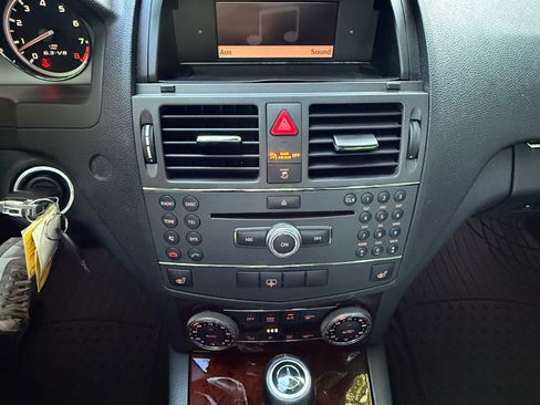 Used 2010 Mercedes-Benz C 63 AMG Sedan image 10