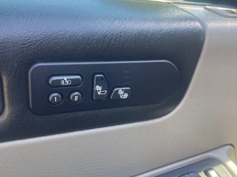 Used 2003 HUMMER H2 w/ Preferred Equipment Group image 20