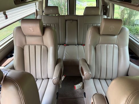 Used 2014 GMC Savana 2500 Extended RWD image 9