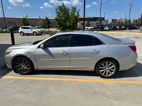 Used 2014 Chevrolet Malibu LT FWD image 10