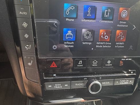 Used 2023 INFINITI QX50 Luxe FWD image 13