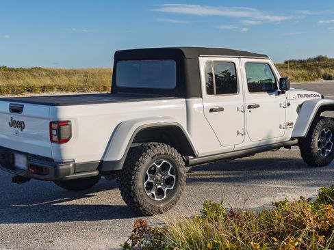 Used 2023 Jeep Gladiator Rubicon w/ Dual Top Group image 4