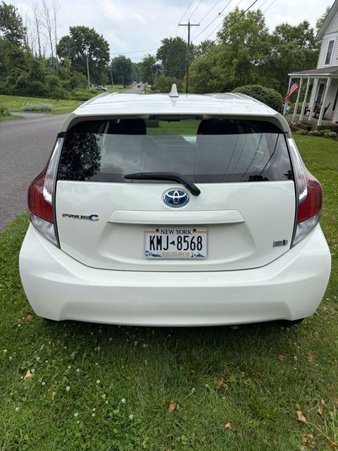 Used 2015 Toyota Prius C Two FWD image 5
